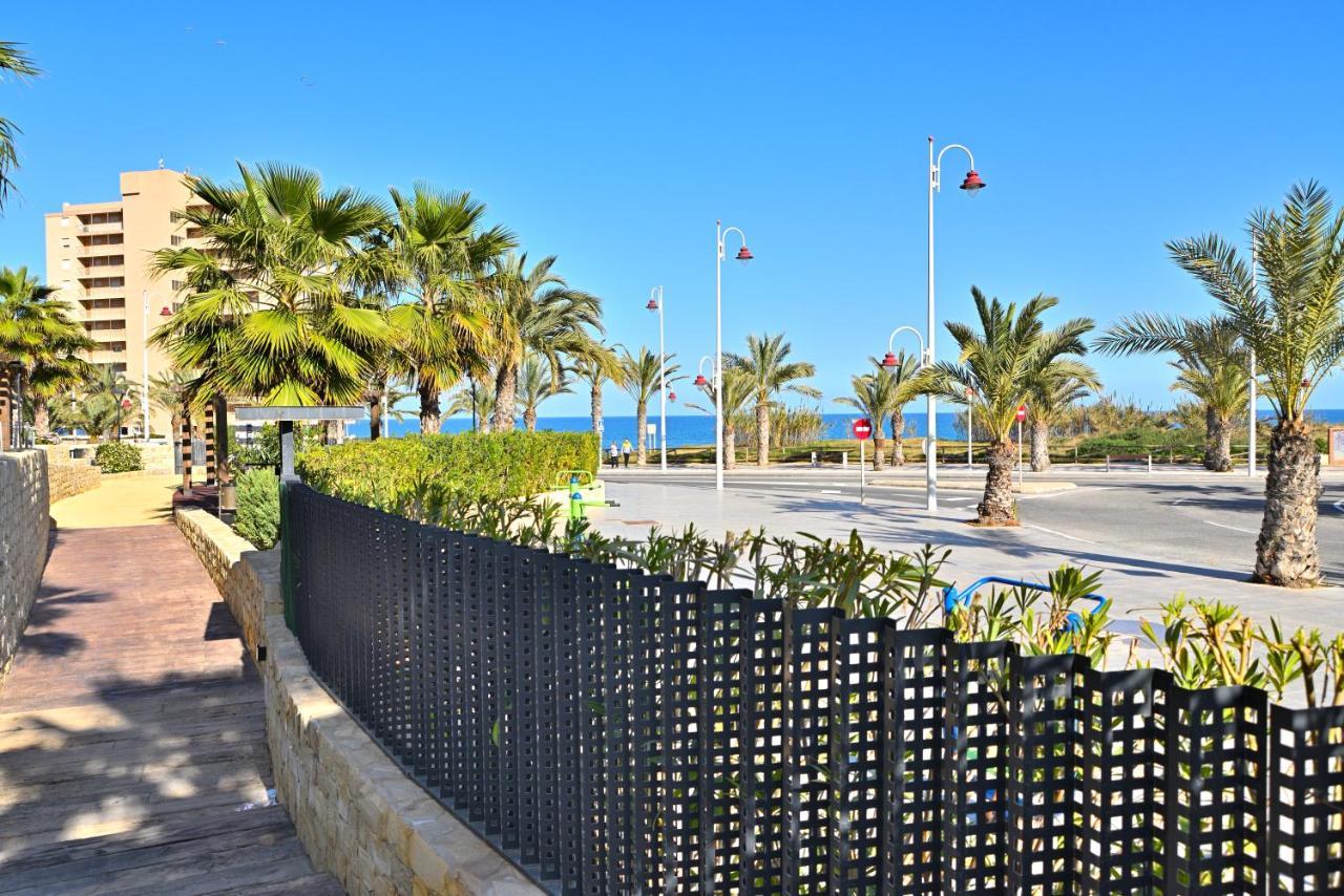 Апартаменты Myflats Luxury Sea Coast Ареналес-дель-Соль Экстерьер фото